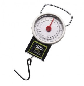 ap-vaha-s-metrem-small-scales-with-tape-measure